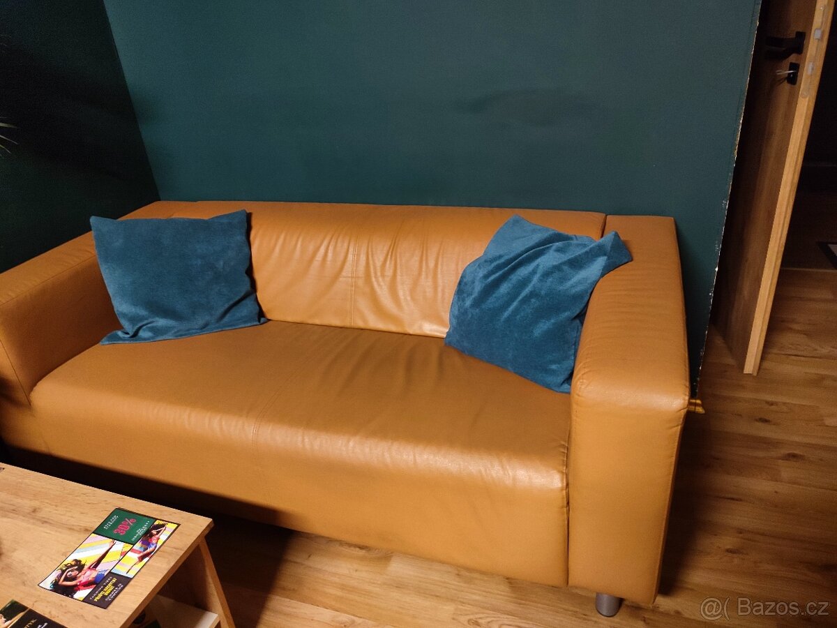 Dvoumístná pohovka Klippan IKEA camel barva - 2