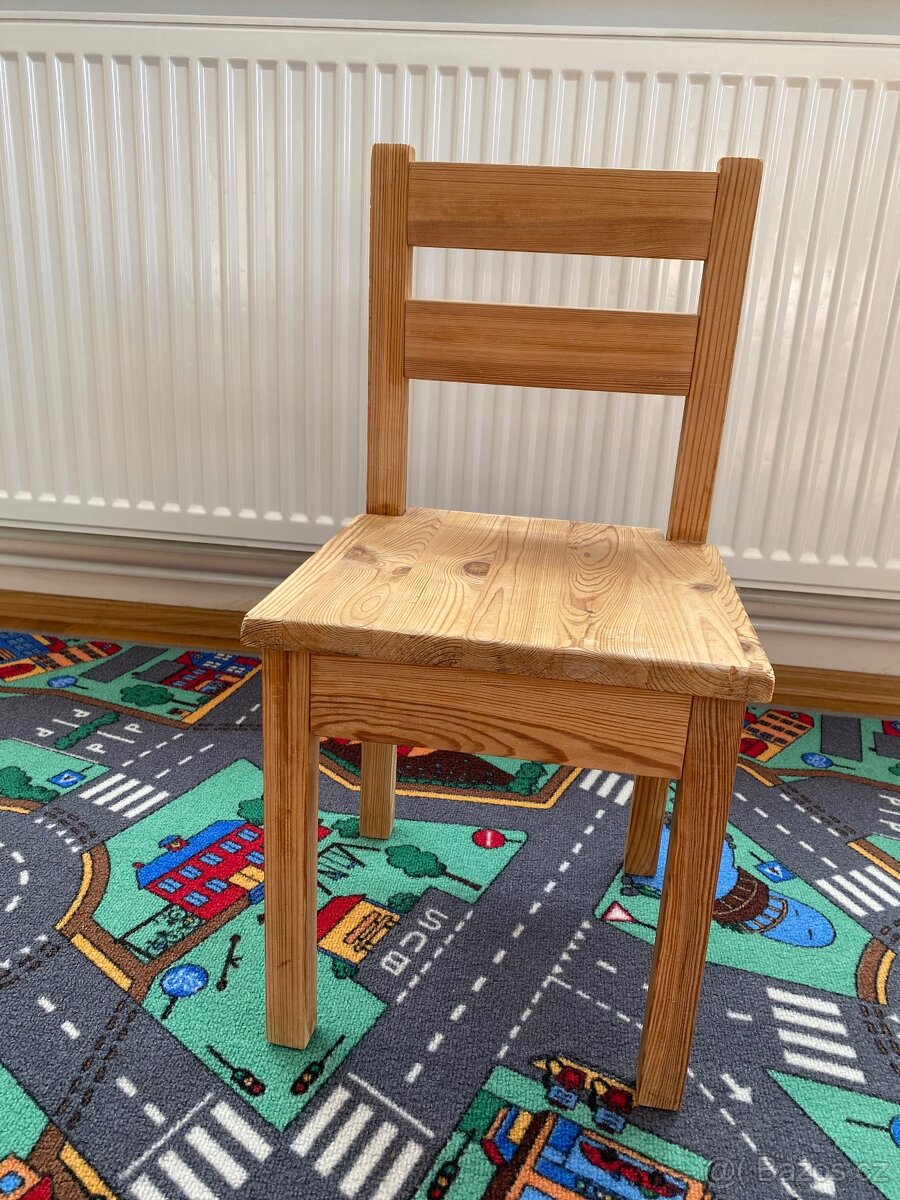 Dětská dřevěná židlička - 2
