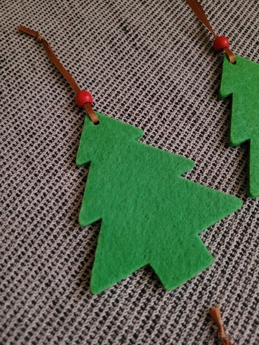 Devět vánočních ozdob z filcu zn. IKEA - 2