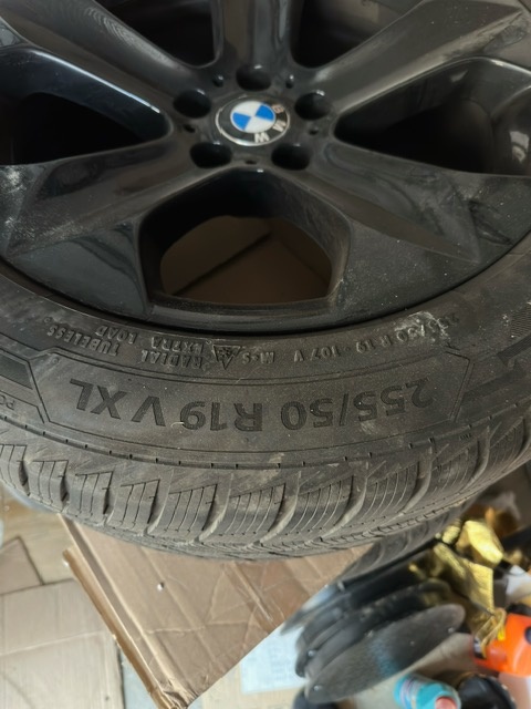 BMW E70, E71, Zimni sada 255/50 R19 - 2