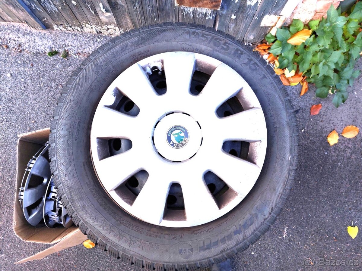 4x kompletní zimní kola 195/65 R15 91T + poklice Octavia III - 2