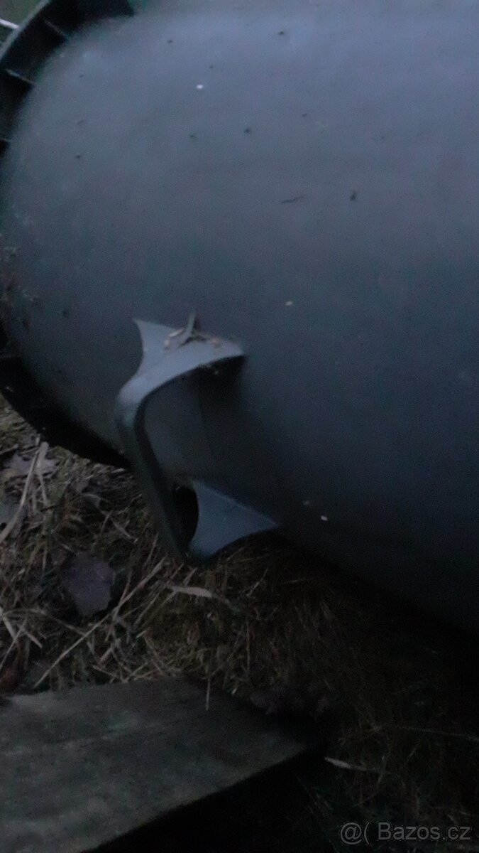 plastová popelnice - 2