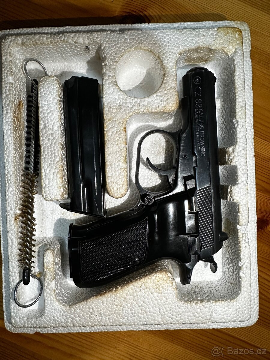 Pistole ČZ 83 7,65 Browning - 2