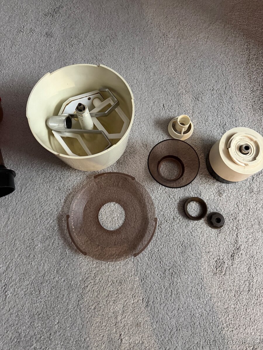 Kuchyňský robot Eta - 2