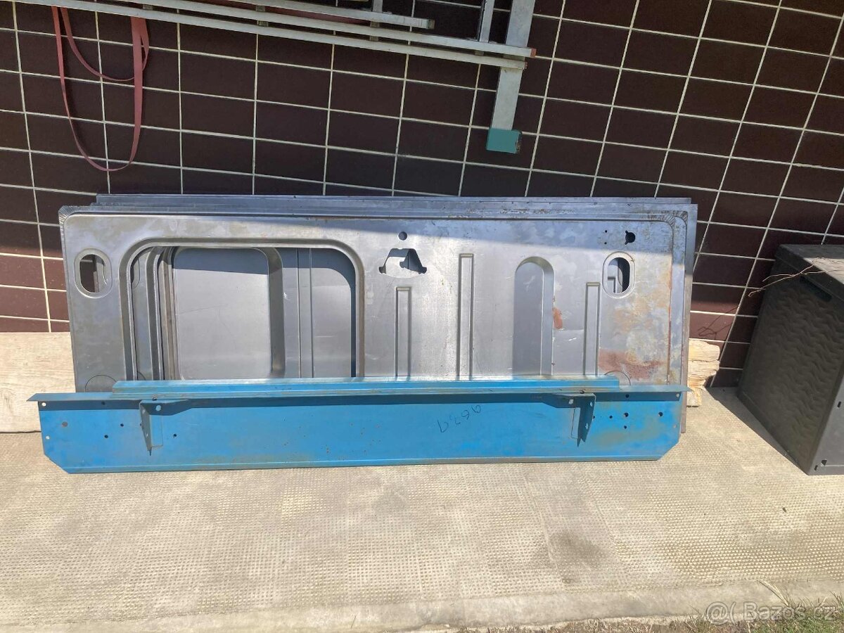 AVIA FURGON - PLECHARINA - 2