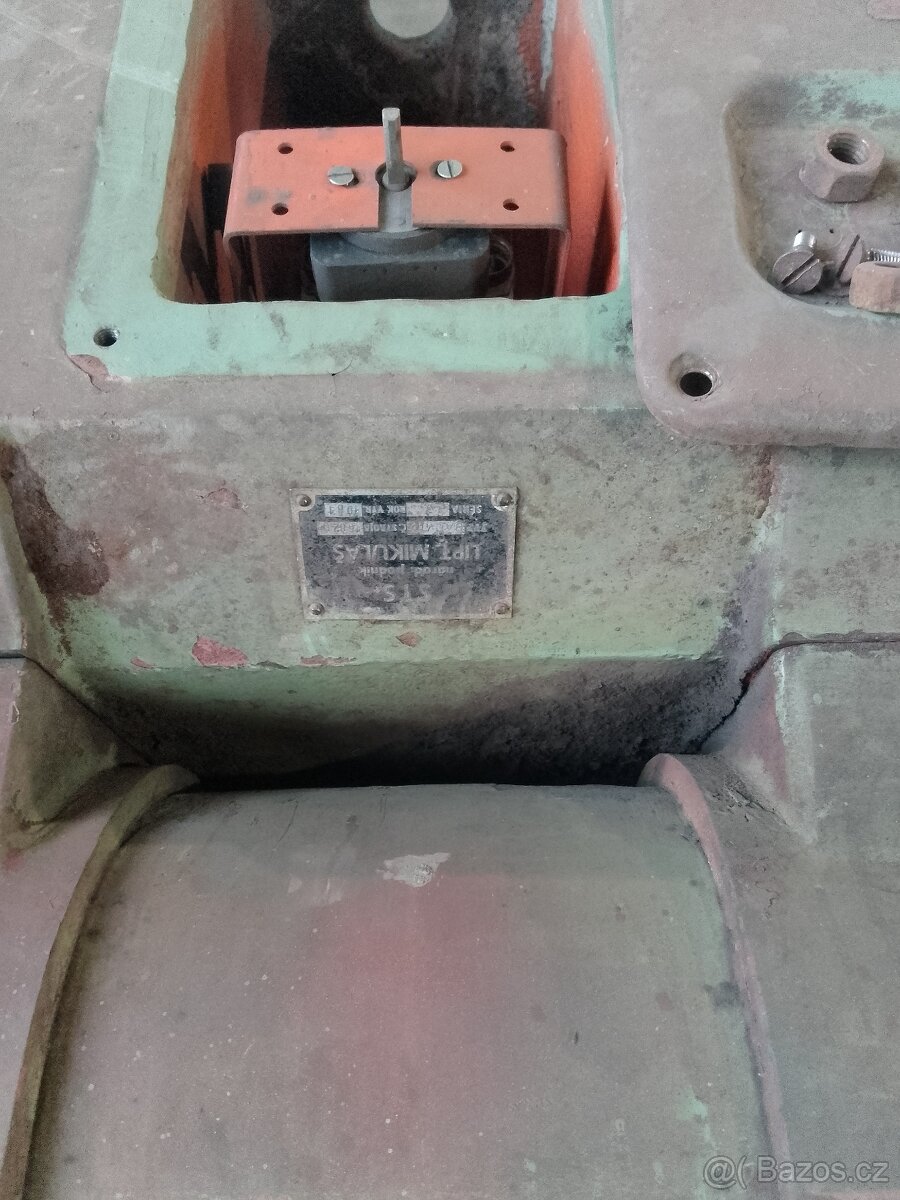 Stojanová bruska - 2