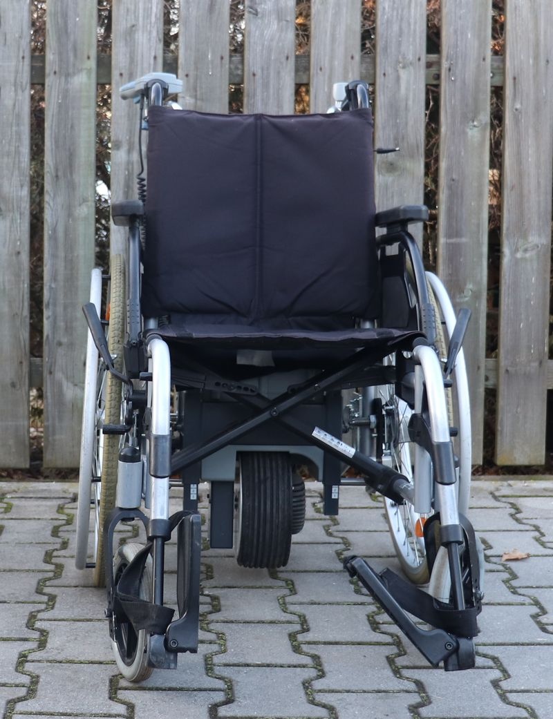 Invalidní vozík s pohonem Viamobil - 2