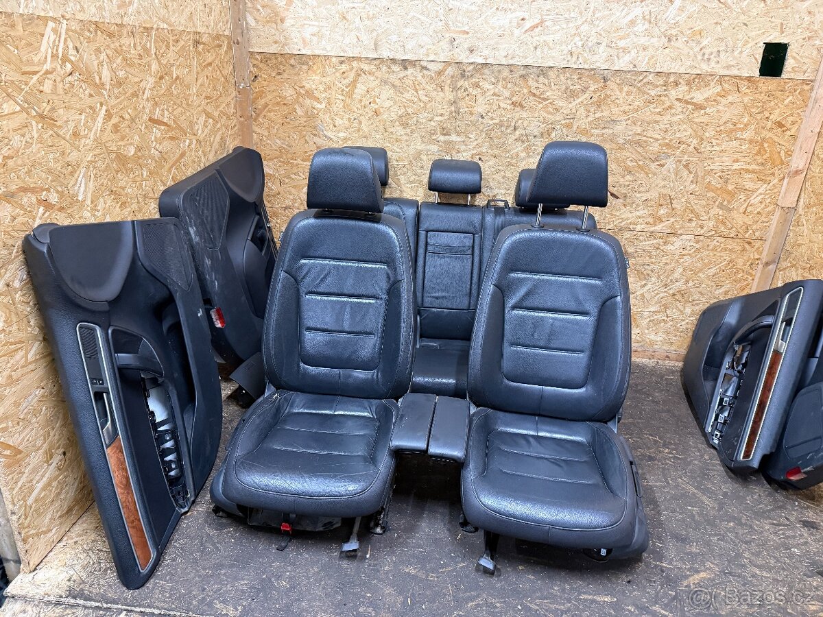 KOŽENÝ INTERIÉR VW TOUAREG 7P - 2