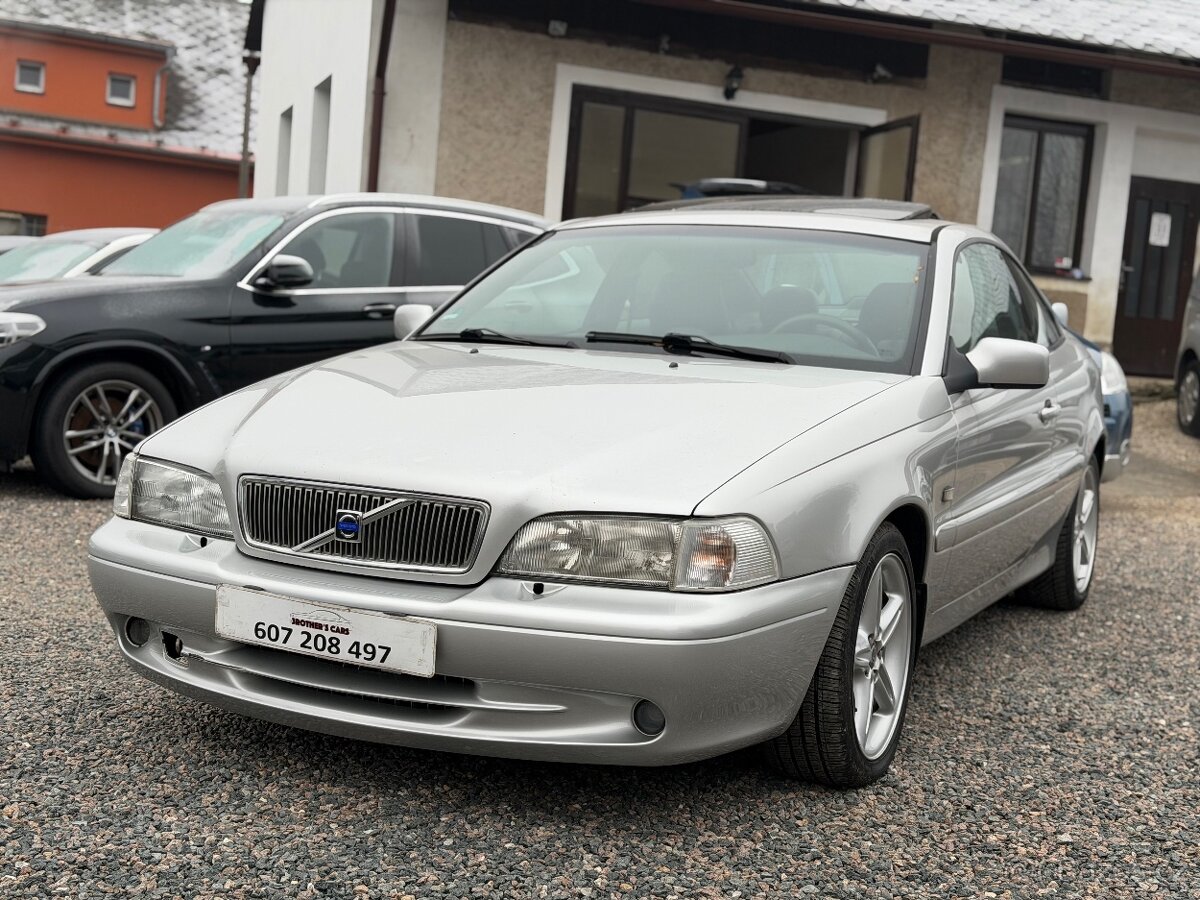 Volvo C70 2.5T R5 coupe (2001) “MAX VÝBAVA” - 2