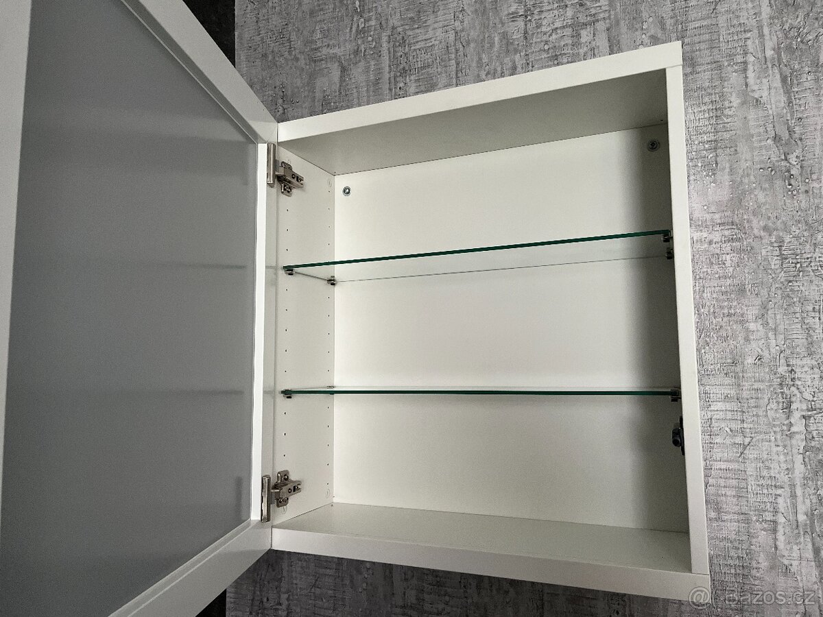 Skleněná skříňka Ikea Besta - 2