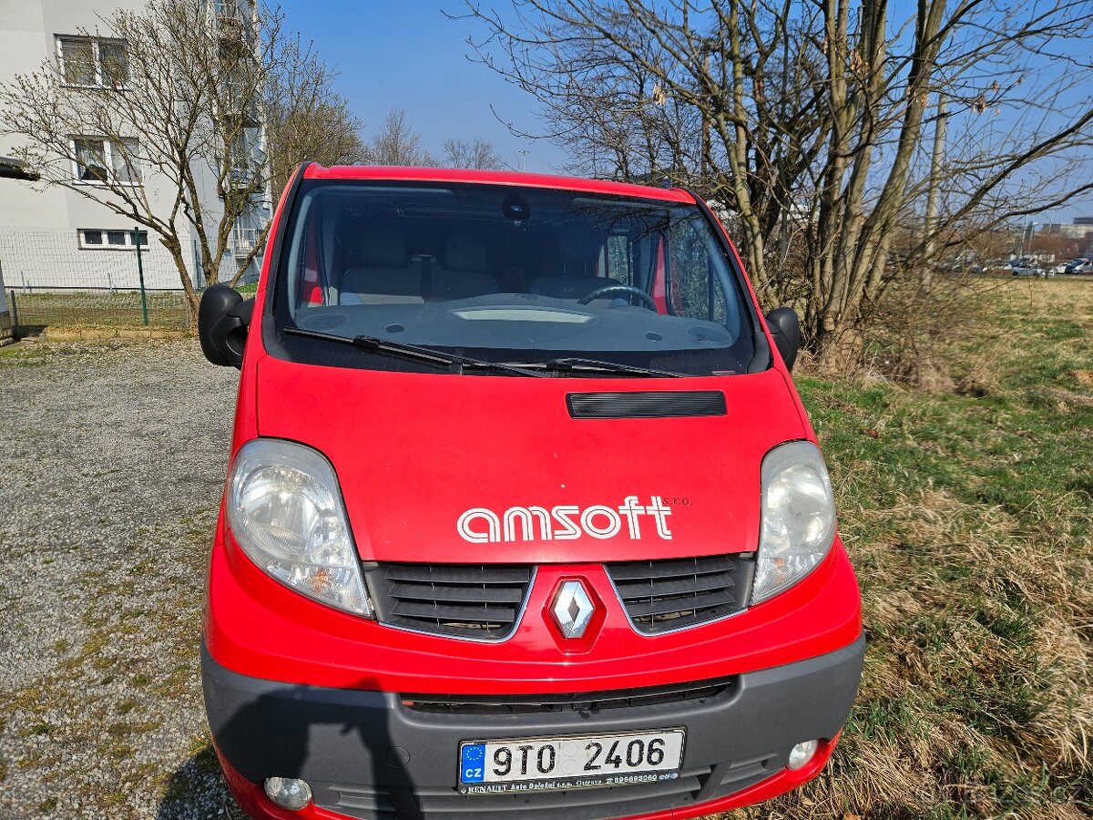 Renault Trafic 2.0 dCi, 84 kW, 6 míst, 2013 - 2
