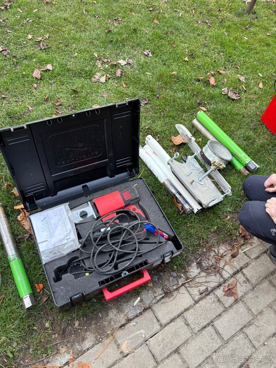 Prodám jádrovou vrtačku Milwaukee - 2