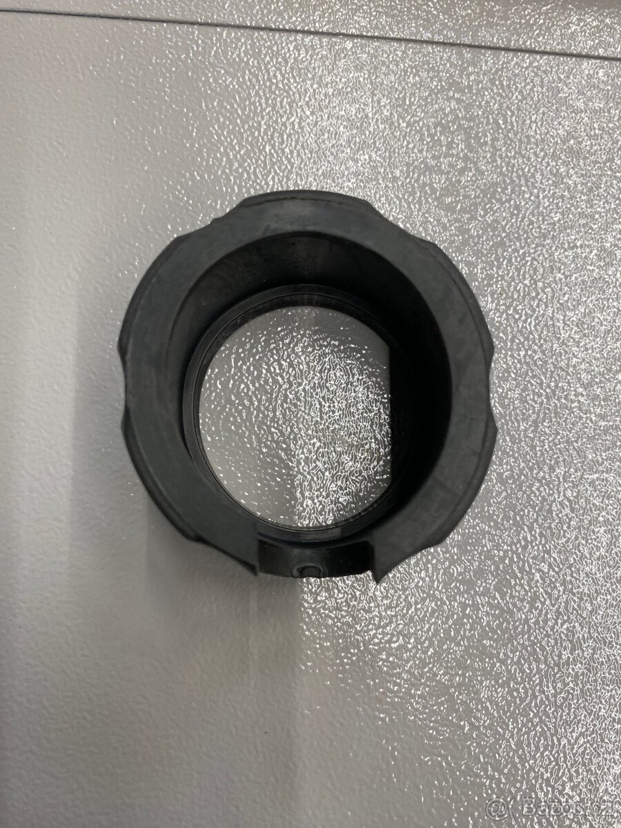 Kryt manometru 50mm univerzální černý - 2