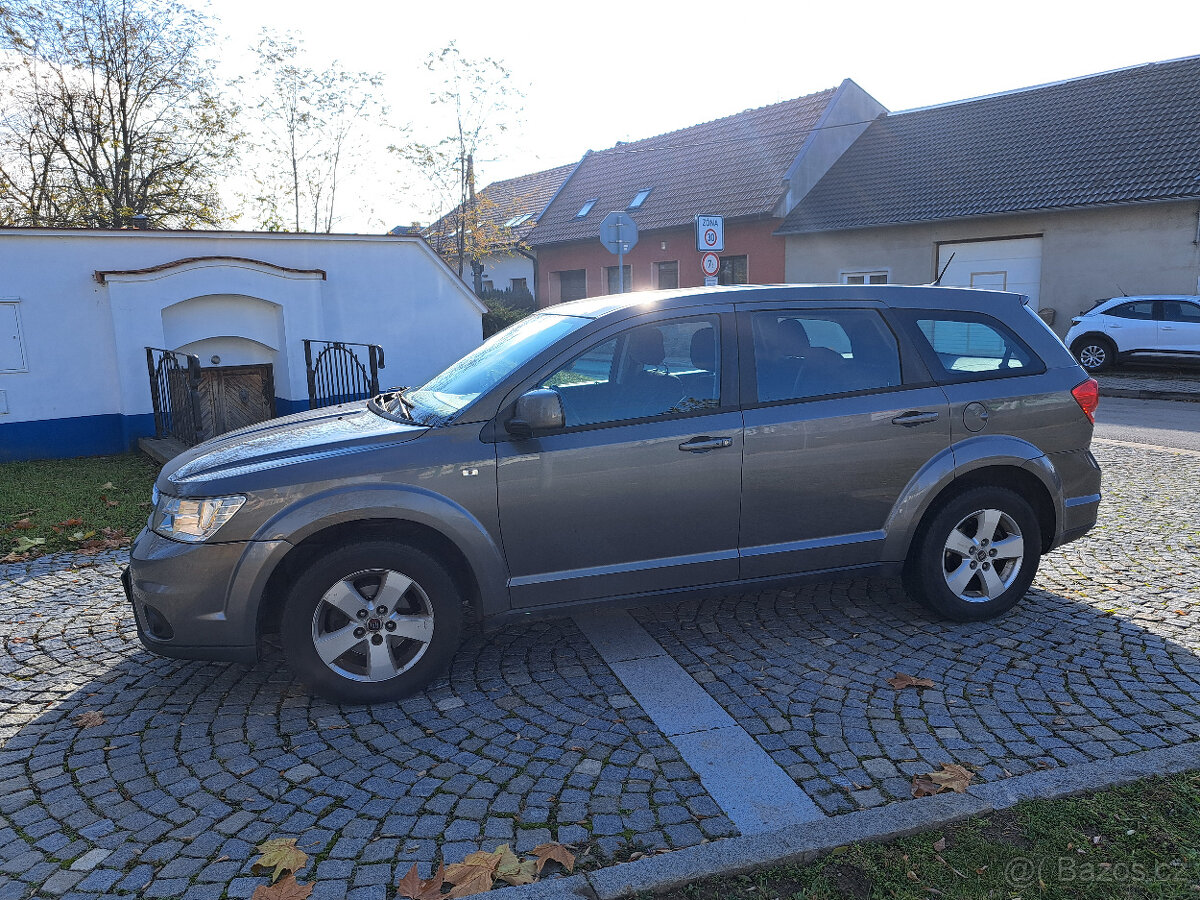 Fiat Freemont - 2