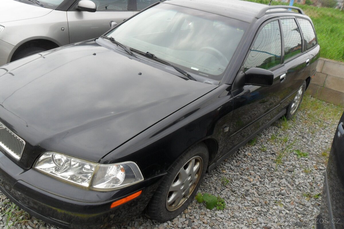 Volvo V40 1.9 TD, 2003 - Náhradní díly - 2