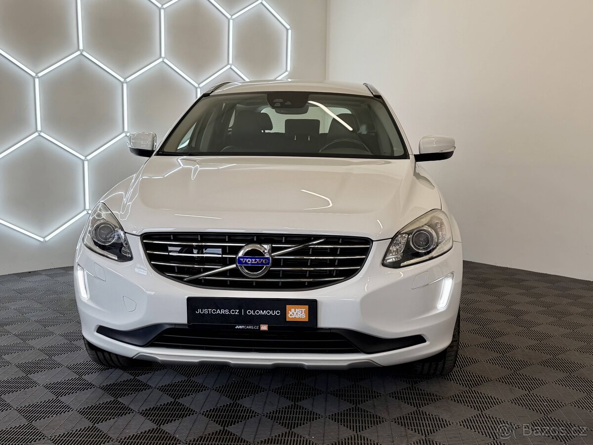 Volvo XC60, D3 110 kW SUMMUM/MANUÁL/SERV.K - 2
