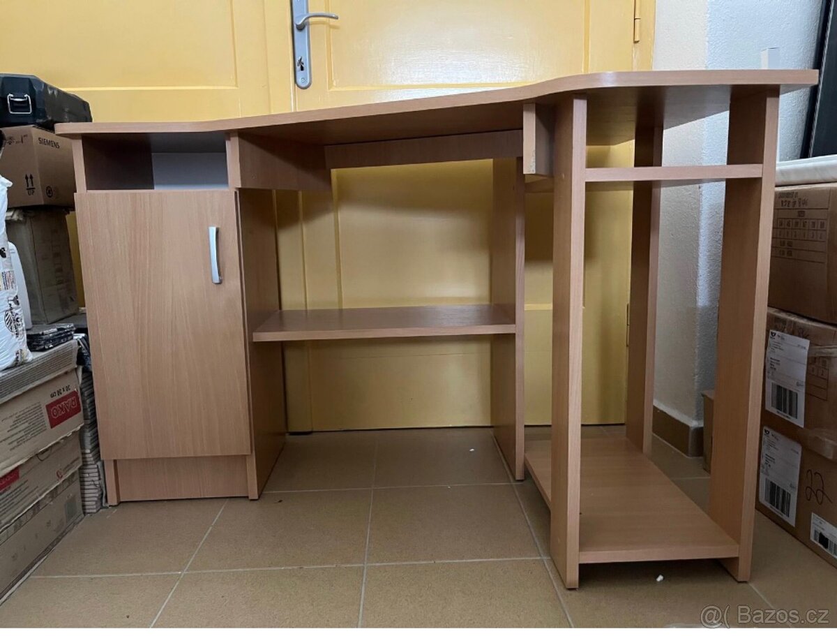 Počítačový stůl rohový - 2