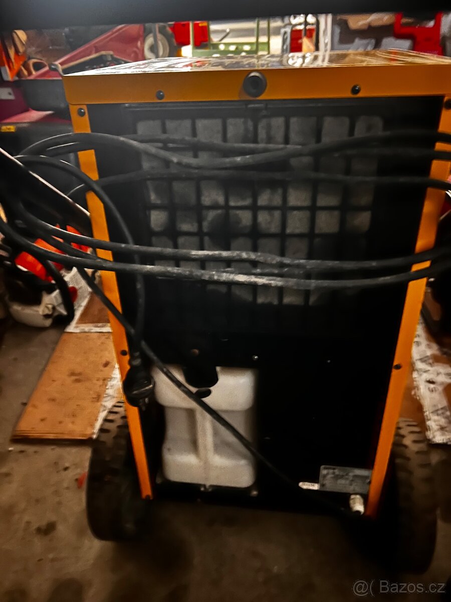 Master DH 44 profi odvlhčovač po servise - 2