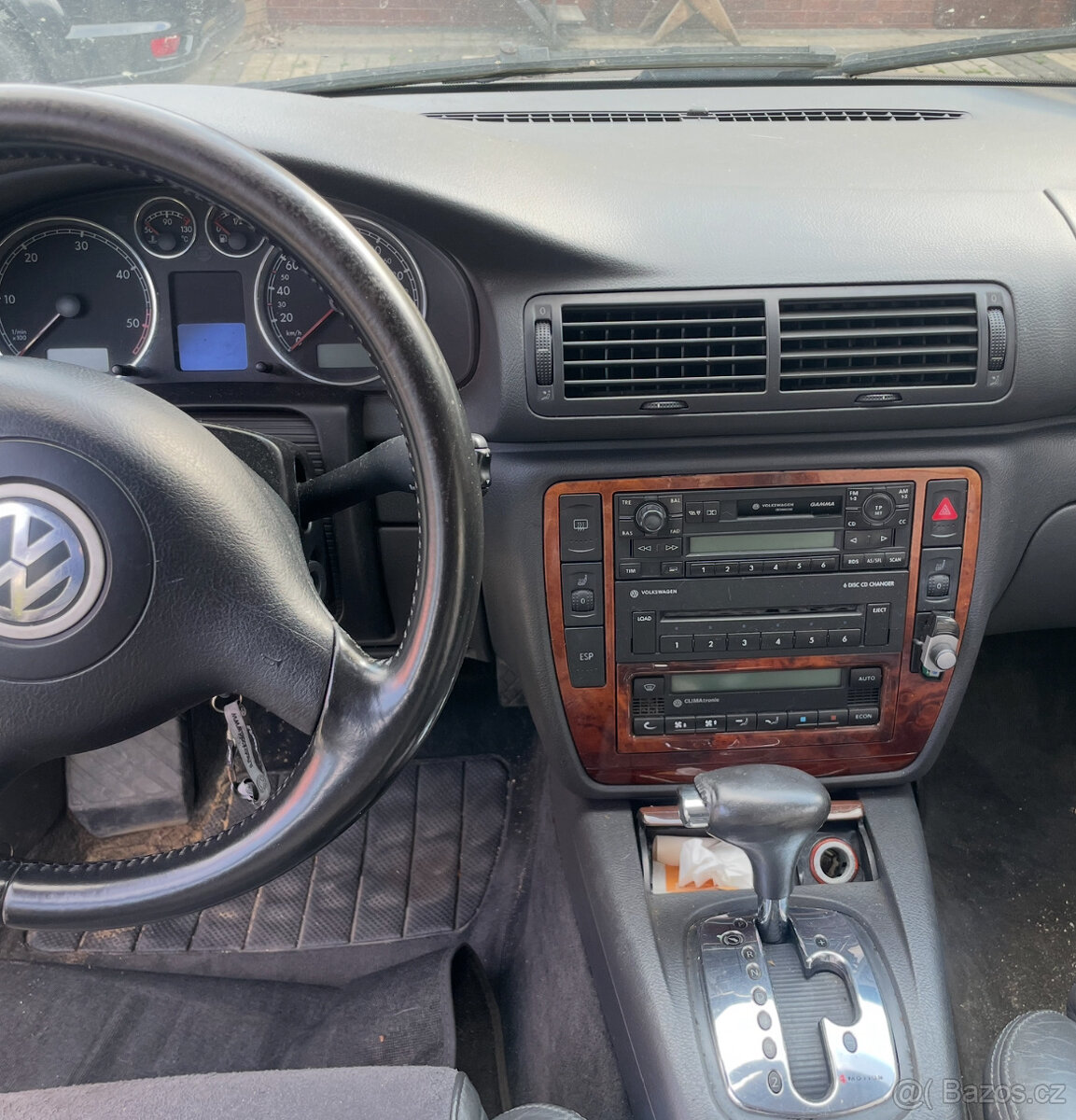 VW Passat s vyjimečným raritním motorem V6 - 2