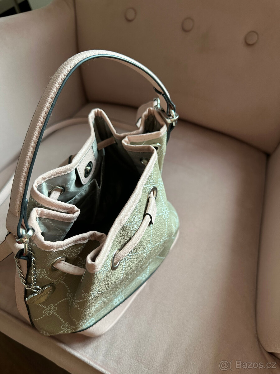 Nová krásná kabelka - 2