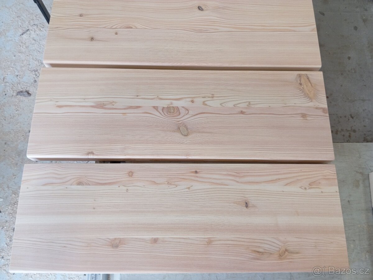 Schodnice/nášlapy schodiště-masiv modřín 27/40mm - 2