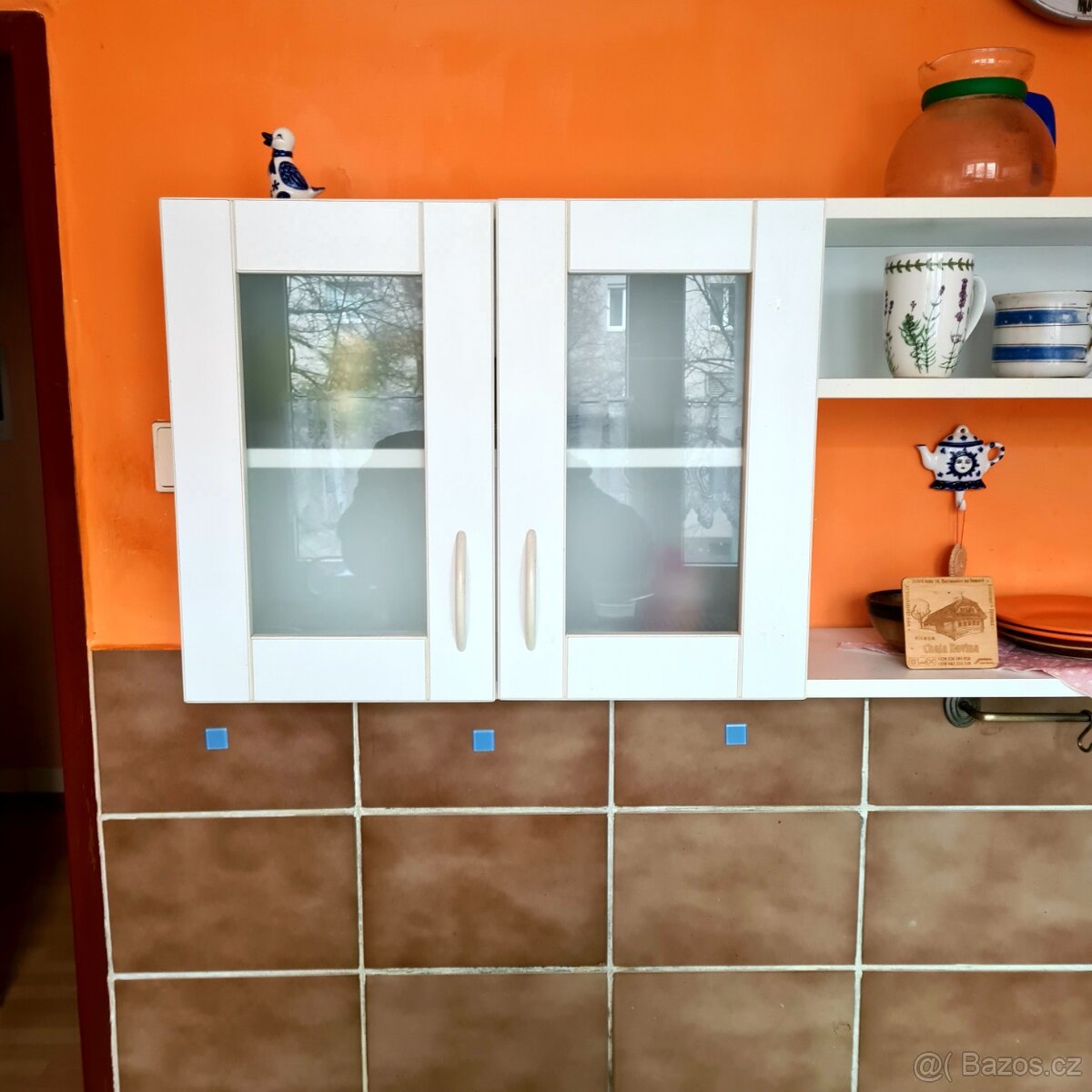 polička do kuchyně - 2