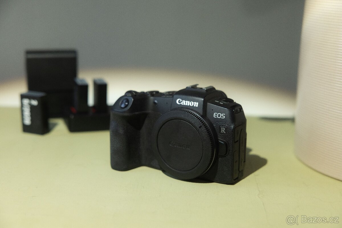 Canon EOS RP + 3 baterie - 2