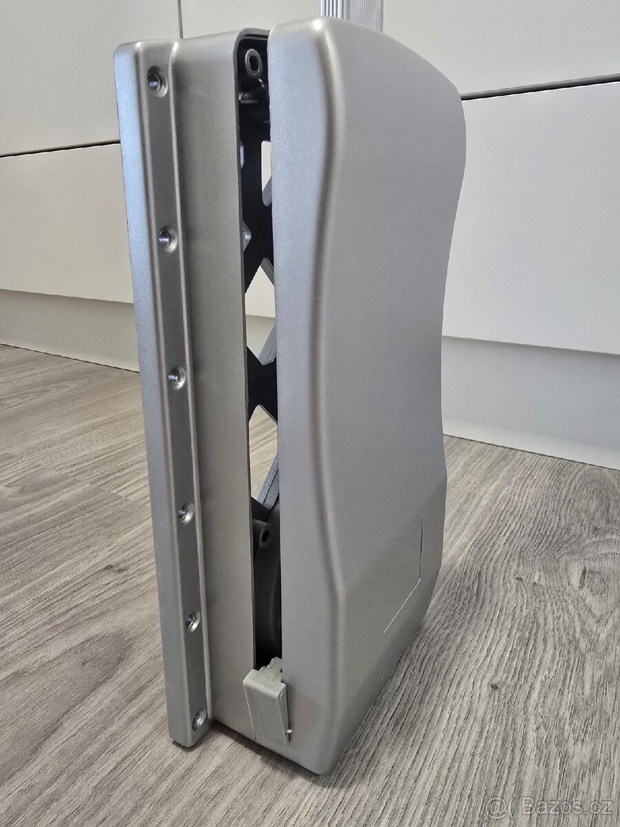 Stahovací šatní tyč - 2