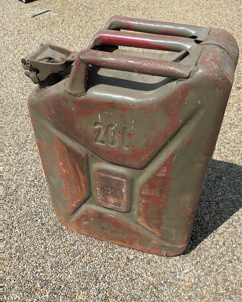 20lt kanystr 1959 do veterána
- 2