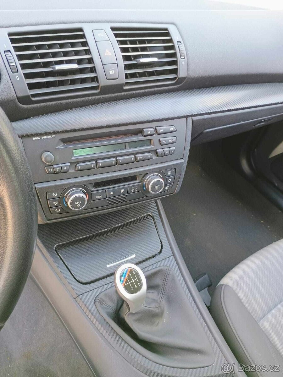 Rozpredám BMW E87 118D 90kw 204D4 - 2