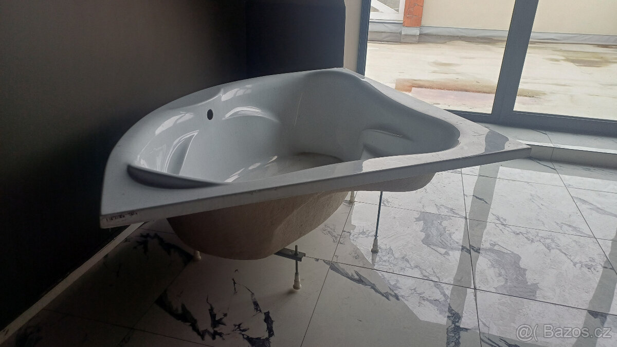 ROHOVÁ VANA 150X150 AQUALINE NOVÁ - 2