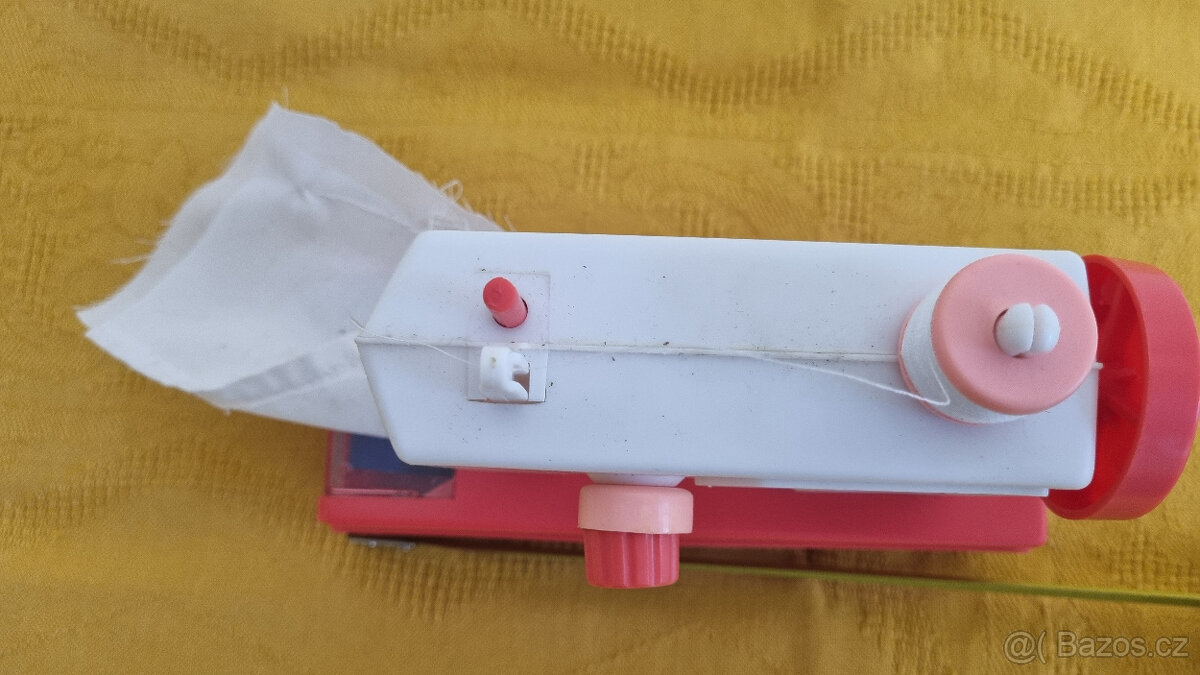 Dětský šicí stroj - 2