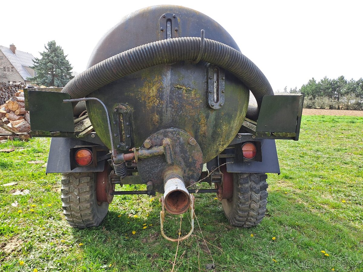 Fekál za traktor - 2