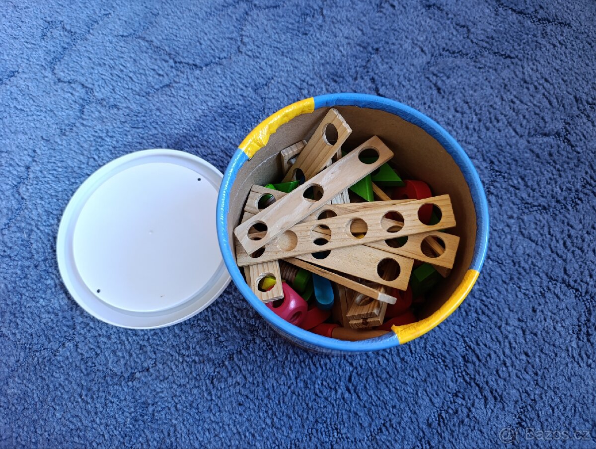 Stavebnice na šroubky - 2