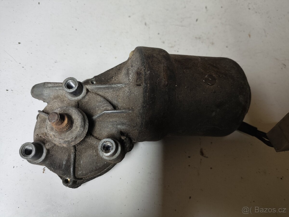 Fiat 127 , Motor stěračů - 2