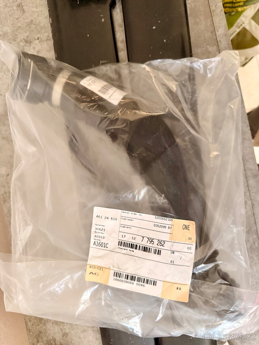 BMW vodní hadice 17127795262 - 2