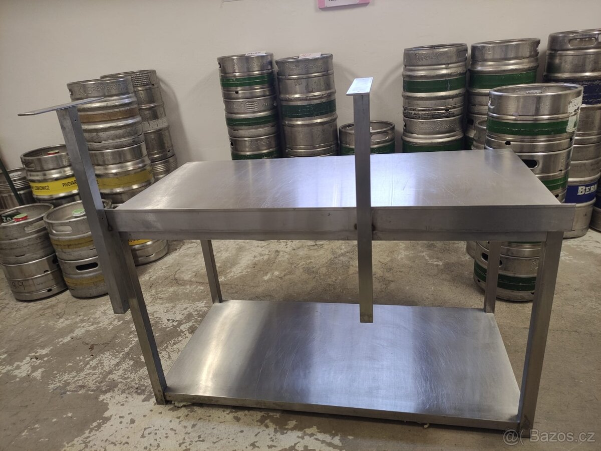 Výčepní stůl nerez č. 12 - barový - 2