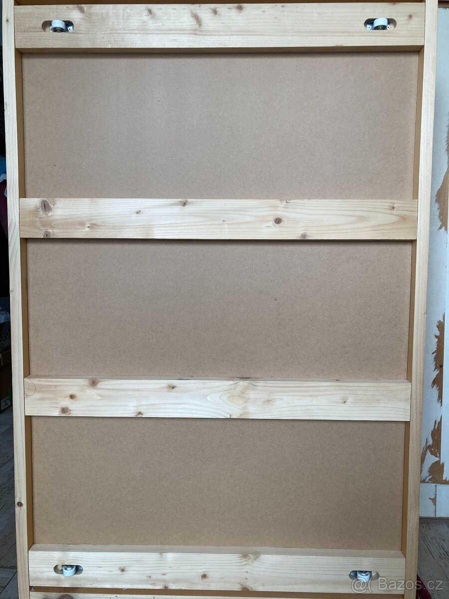 Šuplík (zásuvka) pod zvýšenou postel - 2