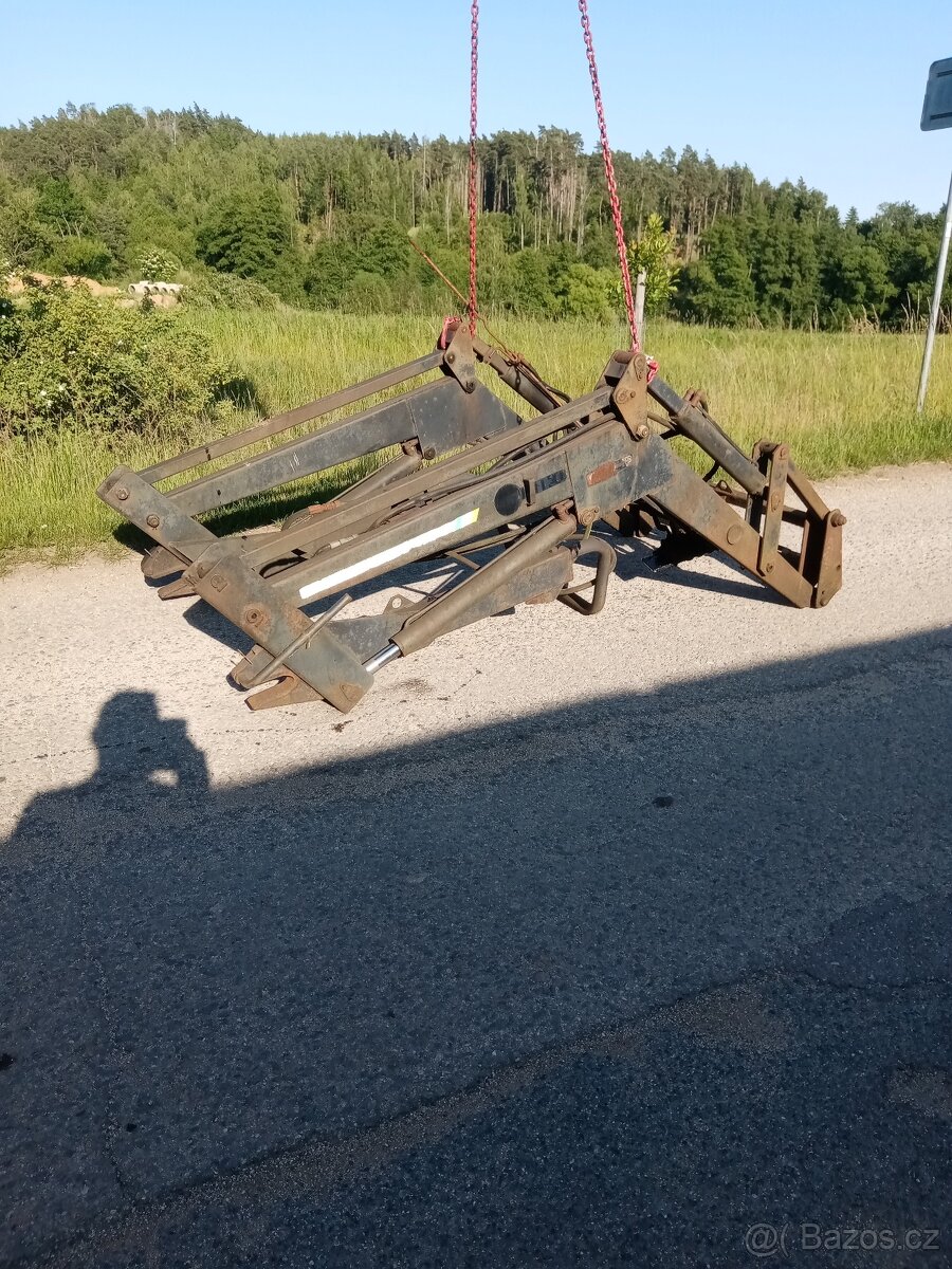 čelní nakladač na traktor Zetor - 2