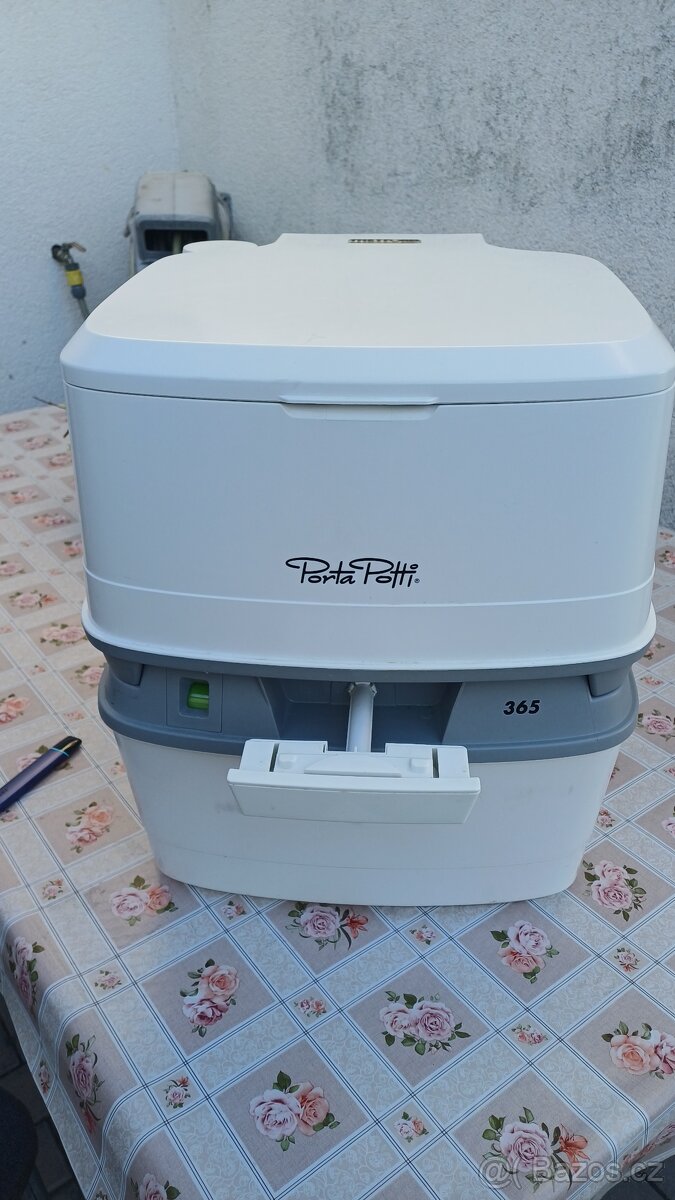 Přenosné chemické WC - 2