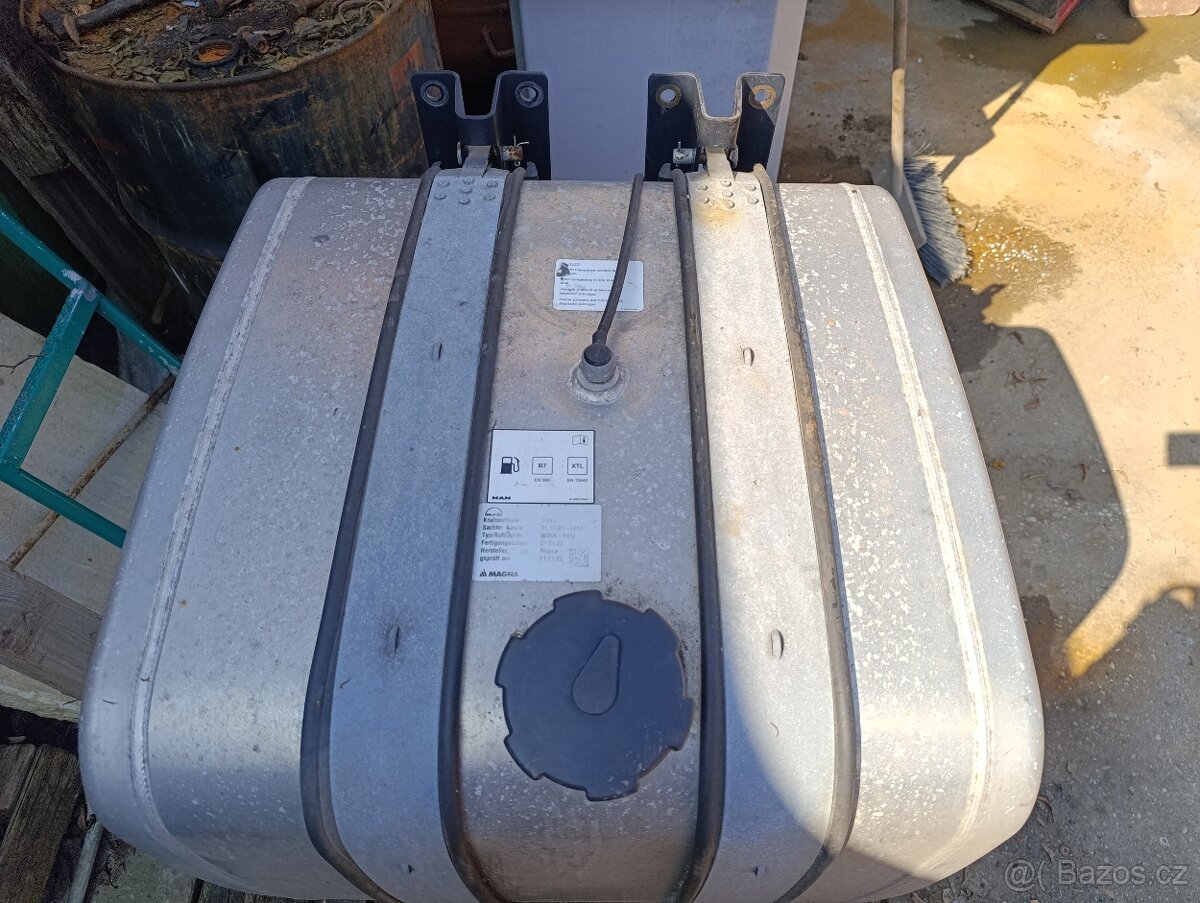 MAN nádrž - 2