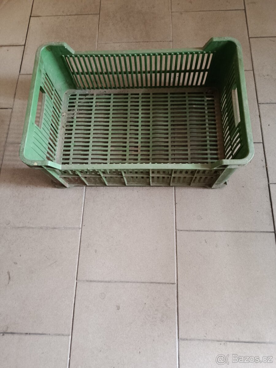 Plastové přepravky - 2