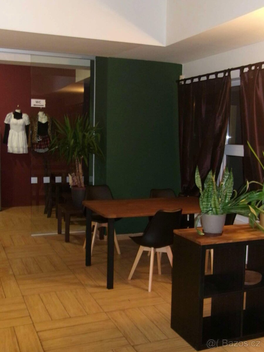 Přenechání pronájmu kavárny/ cukrárny - 2