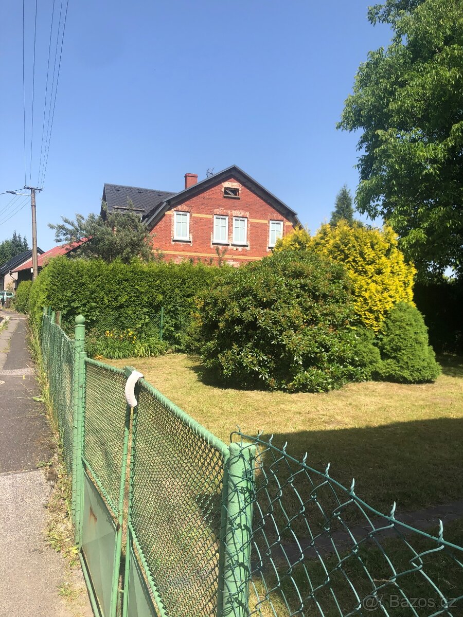 Garáž 40m2+237m zahrada v centru Rumburka - 2