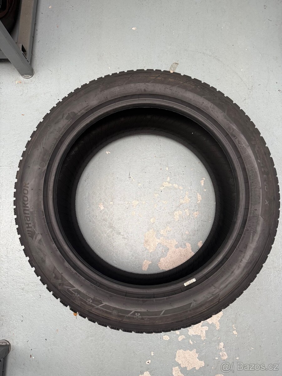 285/45R20 112V - 2