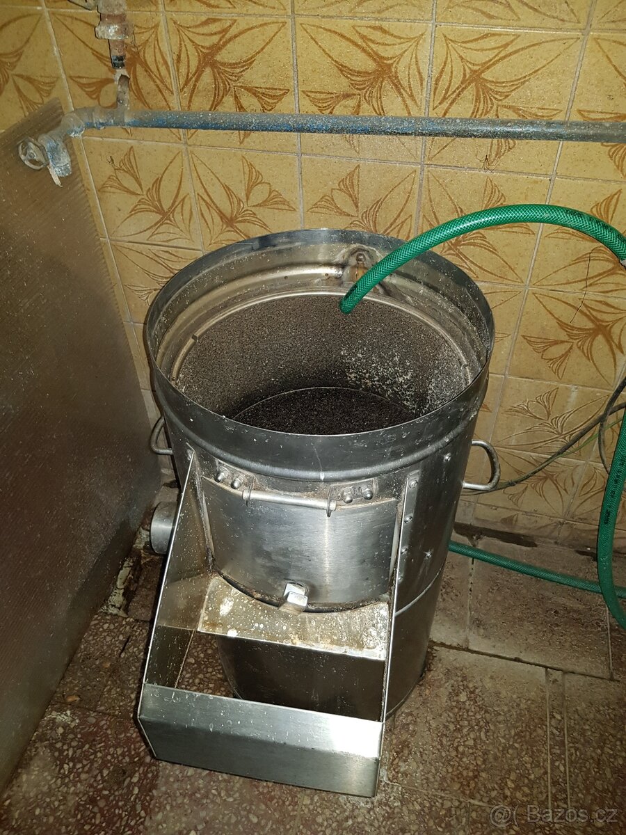 Gastro nerezová škrabka na brambory - 2