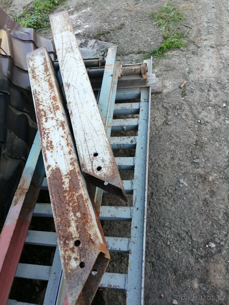 NÁJEZDVÁ RAMPA NA AUTO - 2