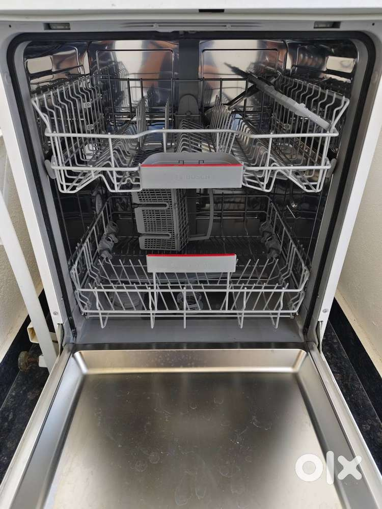 Myčka Bosch nerezová 60cm - 2