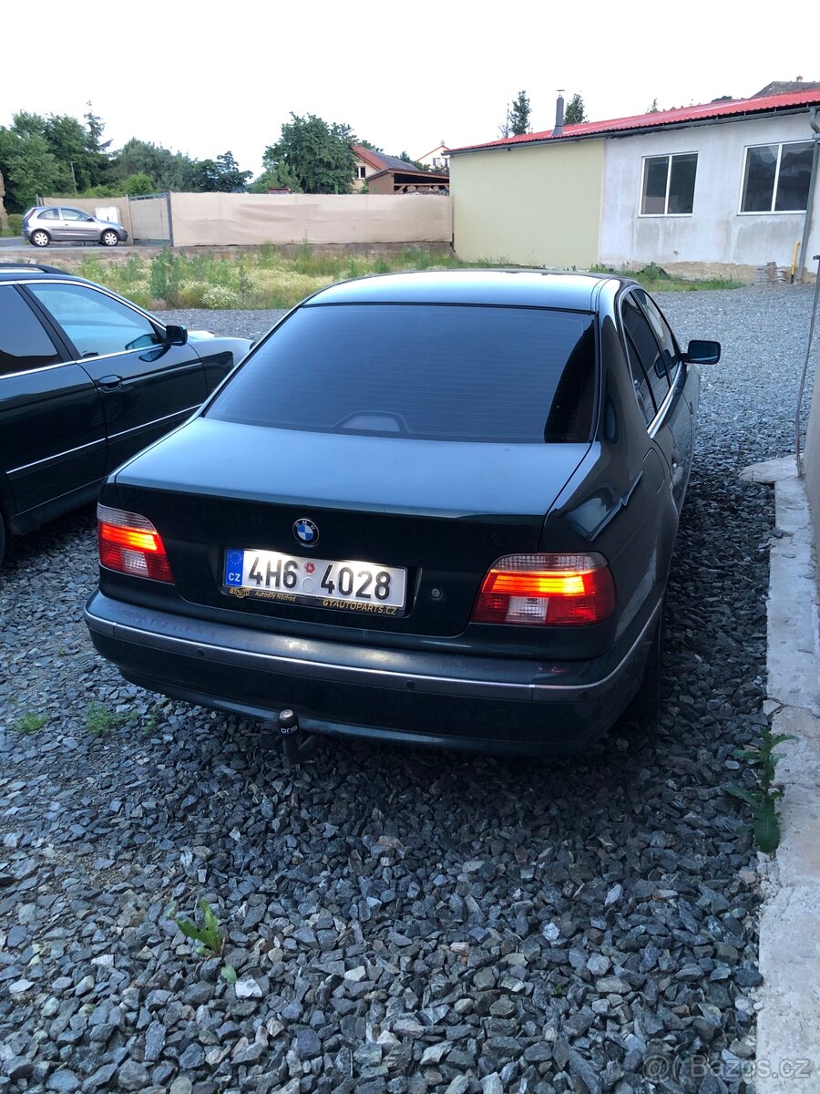 BMW e39 523i - 2