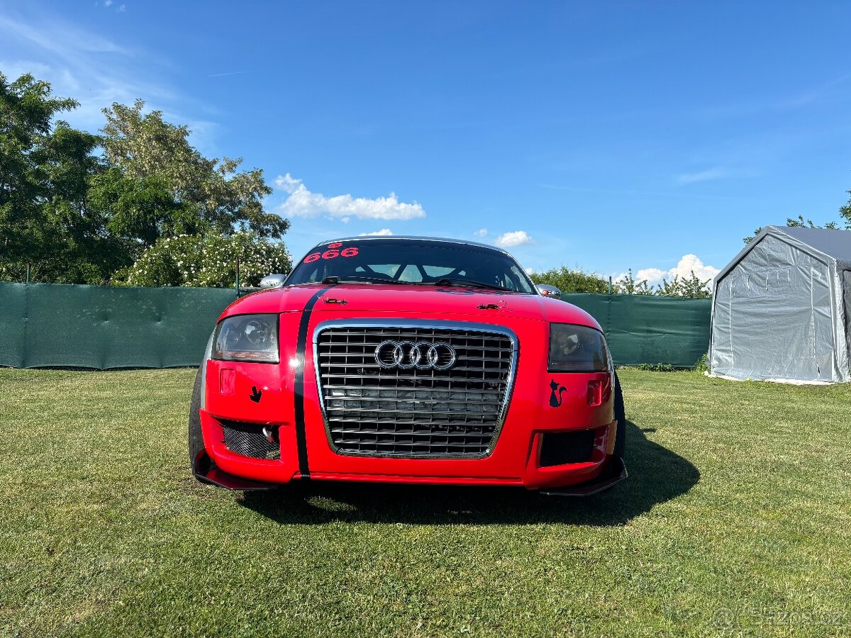 Audi TT závodní - 2